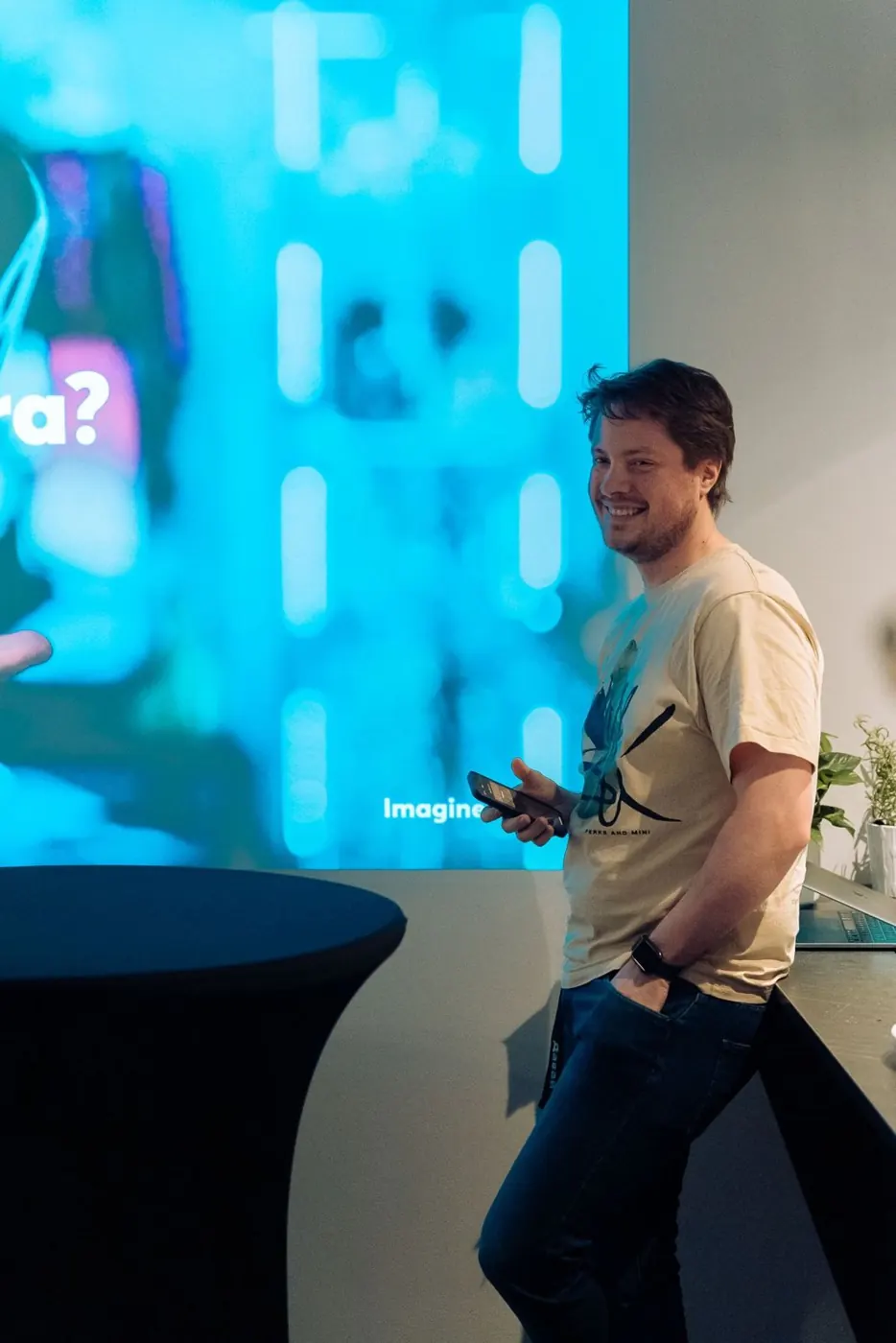 Sven Luka naeratamas Imagine\TBWA sündmusel